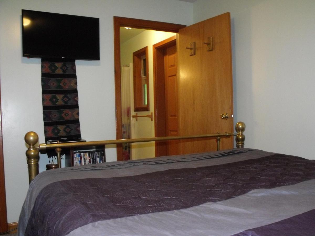 Summerhill Guest House Тофіно Екстер'єр фото