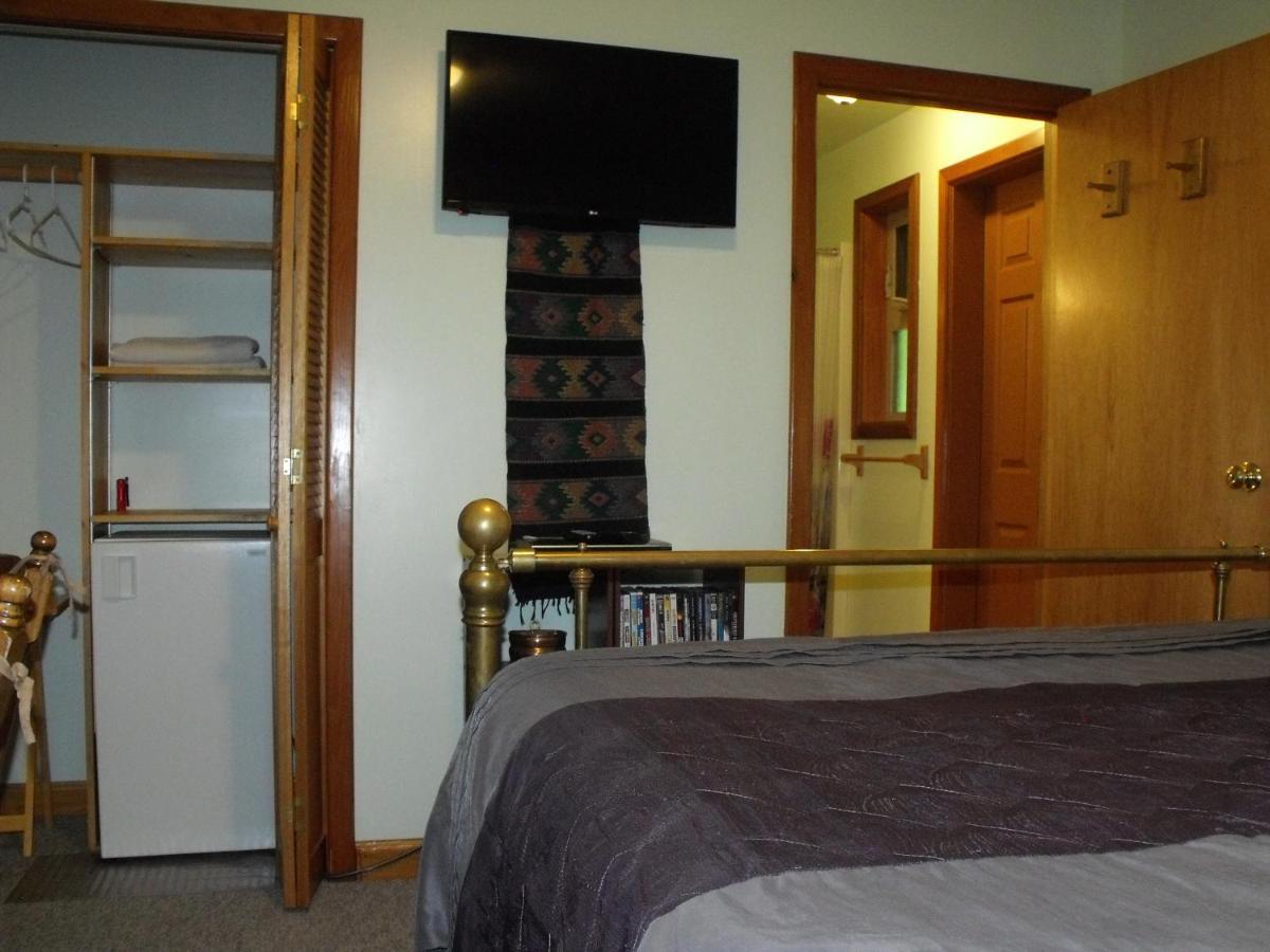 Summerhill Guest House Тофіно Екстер'єр фото